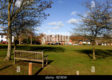 Weald Village, einem kleinen Dorf in Kent, im Südosten von England, etwa 38 Kilometer von London entfernt. Stockfoto