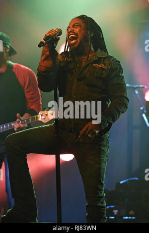 FORT LAUDERDALE FL - 04. Februar: Sevendust führt an der Revolution, am 4. Februar 2019 in Fort Lauderdale, Florida. Quelle: MPI04/MediaPunch Stockfoto