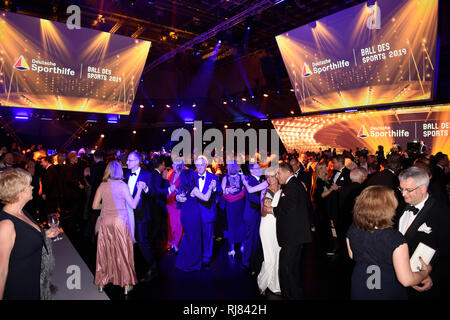 Wiesbaden, Deutschland. 02 Feb, 2019. Übersicht, Tanz, Pool Foto! Ball des Sports in Wiesbaden auf 02.02.2019 | Verwendung der weltweiten Kredit: dpa/Alamy leben Nachrichten Stockfoto
