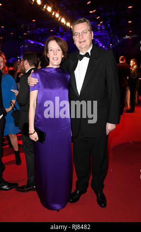 Wiesbaden, Deutschland. 02 Feb, 2019. Reinhard Grindel mit Frau Wenke Poolfoto! Ball des Sports in Wiesbaden auf 02.02.2019 | Verwendung der weltweiten Kredit: dpa/Alamy leben Nachrichten Stockfoto