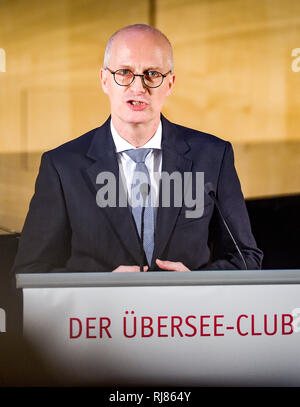 Hamburg, Deutschland. 05 Feb, 2019. Peter Tschentscher (SPD), Hamburgs Erster Bürgermeister, Adressen der Übersee-Club zum Thema "Hamburg - die Stadt der Zukunft - Chancen für technologischen Fortschritt". Quelle: Axel Heimken/dpa/Alamy leben Nachrichten Stockfoto