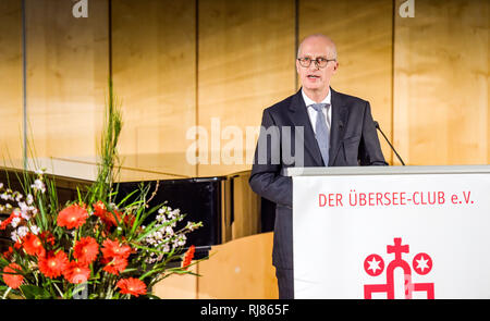 Hamburg, Deutschland. 05 Feb, 2019. Peter Tschentscher (SPD), Hamburgs Erster Bürgermeister, Adressen der Übersee-Club zum Thema "Hamburg - die Stadt der Zukunft - Chancen für technologischen Fortschritt". Quelle: Axel Heimken/dpa/Alamy leben Nachrichten Stockfoto