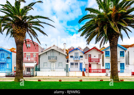 Europa, Portugal, Aveiro, Costa Nova, bunte Häuser Stockfoto