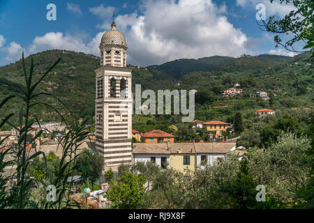 Gotische Kirche Sant'Andrea Sterben in Levanto, Riviera di Levante, Ferienwohnungen Ligurien, Ferienhäuser Ligurien, Ferienwohnung Ligurien, Italien | Die gotische Kirche Chiesa di Sant'Andrea Apostolo, Levanto, Rivi Stockfoto