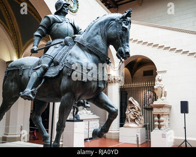 Moskau, Russland - Januar 25, 2019: Nachbildungen des berühmten Skulpturen in italienischen Innenhof von Puschkin-Museum der Feinen Künste an Vohonka. Puschkin Museum Stockfoto