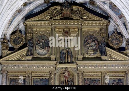 PARTE SUPERIOR DEL RETABLO MAYOR DE LA Iglesia de San MATEO - 1579. Thema: JERONIMO HERNANDEZ/VAZQUEZ EL VIEJO JUAN BAUTISTA. Lage: Iglesia de San Mateo. LUCENA. CORDOBA. Spanien. Stockfoto