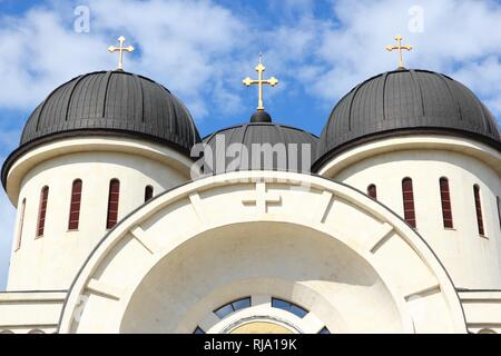 Arad, Stadt in Crisana Region Rumäniens. Orthodoxe Kathedrale der Heiligen Dreifaltigkeit. Stockfoto