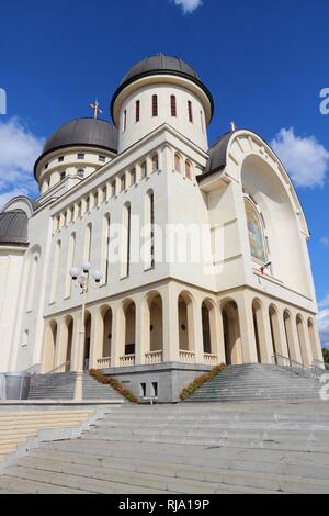 Arad, Stadt in Crisana Region Rumäniens. Orthodoxe Kathedrale der Heiligen Dreifaltigkeit. Stockfoto