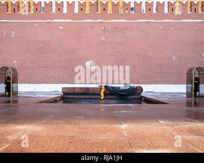 Moskau, Russland - Januar 25, 2019: Schutz der Ehre und dem Grab des Unbekannten Soldaten, Kriegerdenkmal, den sowjetischen Soldaten während der Welt getötet gewidmet Stockfoto