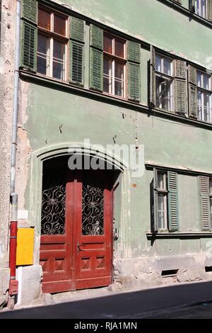 Sibiu, eine Stadt in Siebenbürgen, Rumänien. Alte Architektur. Stockfoto