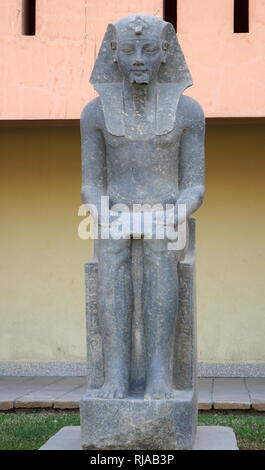 Statue von Amenophis III Neues Reich, schwarzen Granit. In Luxor, Ägypten gefunden. Amenhotep III (Amenophis III), auch als Amenhotep, der herrlichen bekannt, der 9 Und der Pharao wurde der achtzehnten Dynastie. Ägypten von Juni 1386 bis 1349 v. Chr. regierte. Stockfoto