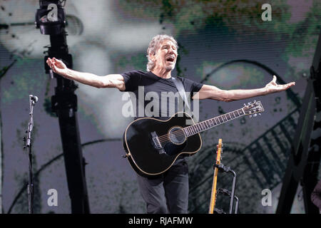 Lucca, Italien. 11. Juli 2018. Italien, Lucca: Sänger Roger Waters (Pink Floyd) führt live auf der Bühne bei Lucca Summer Festival 2018 für "Uns + Sie" Tour 2018 Stockfoto