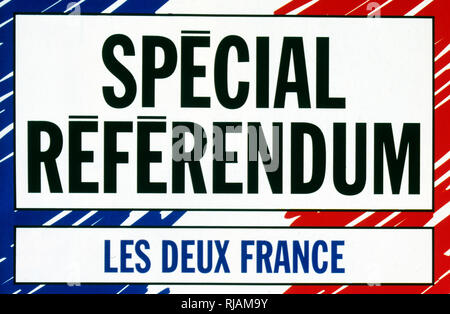 Abdeckung der französischen Zeitschrift "L'Express" nach dem Referendum über den Vertrag von Maastricht, in Frankreich am 20. September 1992 statt. Es wurde von nur 51% der Wähler. Das Ergebnis des Referendums, als "Petit oui'' bekannt, zusammen mit der dänischen "Nein" Stimmen als Signale für das Ende der "permissiven Konsens zu sein'' über die Europäische Integration, die in den meisten kontinentalen Europa bis dahin bestanden hatte. Von diesem Punkt an Fragen der europäischen Integration wurden mit viel größere Kontrolle über viel von Europa, und offenkundiger euro Skepsis den Vordergrund. Nur Frankreich, ICH Stockfoto