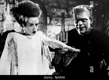 Braut von Frankenstein; Ein 1935 amerikanischen Science-Fiction-Horrorfilm. Braut von Frankenstein wurde von James Whale gerichtet und Sterne Boris Karloff als Monster. Elsa Lanchester hat die zweifache Rolle von Mary Shelley und des Monsters Braut Stockfoto