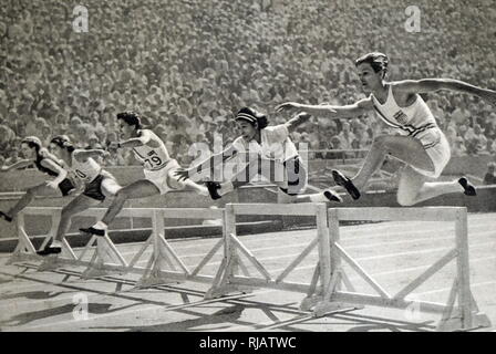 Foto von Mildred Ella "Babe" Didrikson Zaharias (1911-1956) gewann die 80 m Hürden bei den Olympischen Spielen 1932. Babe erlangte Weltruhm in der Leichtathletik und All-American Status im Basketball. Stockfoto