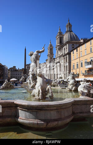 Neptunbrunnen, Fontana del Nettuno, Kirche Sant'Agnese in Agone, Piazza Navona, Bezirk Parione, Rom, Italien Stockfoto