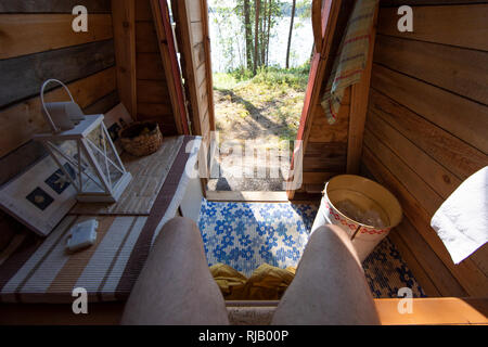 Finnland, Kuusamo, Toilette, einfachen Plumpsklo eines Ferienhauses (Mökki  Stockfotografie - Alamy