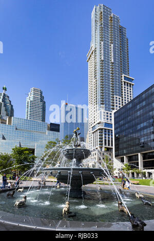 Hundebrunnen im Berczy Park, Toronto, Großstadt im Süden von Kanada, Nordamerika Stockfoto