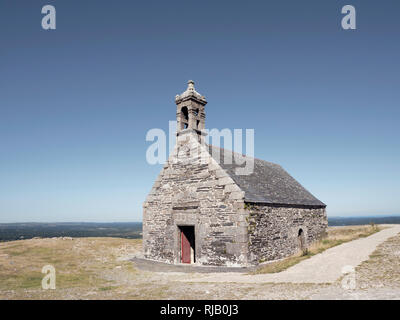 Michaelskapelle auf dem Gipfel des Montagne St-Michel in der Bretagne Stockfoto