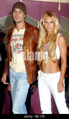 ENRIQUE IGLESIAS ANNA KOURNIKOVA 8-30 -2002 Foto von John Barrett/PHOTOlink Stockfoto