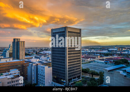 Schöne Johannesburg City Skyline und hisgh Türme und Gebäude Stockfoto