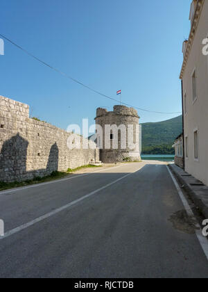 Toljevac Turm in Mali Ston, Kroatien Stockfoto