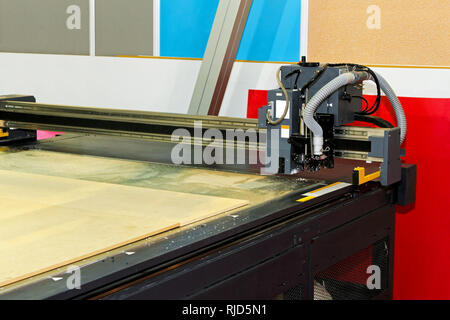 Sehr präzise CNC Holz schneiden router Maschine Stockfoto