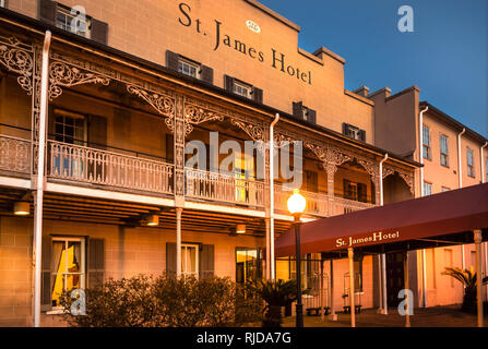 Die Sonne geht auf der St. James Hotel, Feb.14, 2015 in Selma, Alabama. Das Hotel wurde im 1837 gebaut. Stockfoto