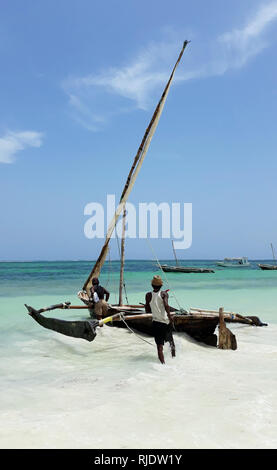 Holz- Handgemachte fisherman Katamaran, Kenia, Afrika Stockfoto