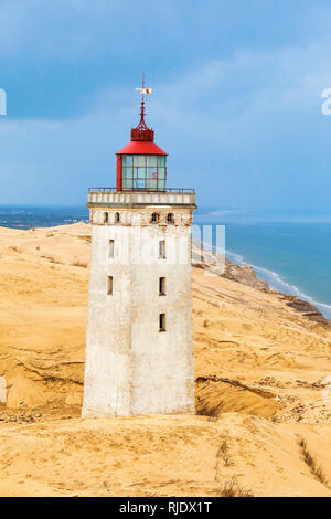 Rabjerg mile ein Leuchtturm an der dänischen Küste in einer Sanddüne Stockfoto