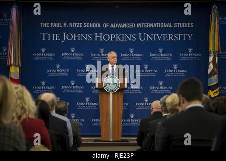 Verteidigungsminister James N. Mattis kündigt die nationalen Verteidigungsstrategie an der Johns Hopkins University School of Advanced International Studies in Washington, 31.01.19. Stockfoto