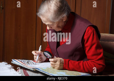 Ältere Frauen entspannen Stockfoto