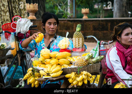 Kambodschanische Obstverkäufer von Angkor Wat. Stockfoto