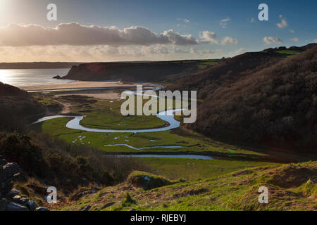 Die Aussicht von pennard Schloss über pennard Pille und Three Cliffs Bay, Gower, Swansea, Wales. Stockfoto