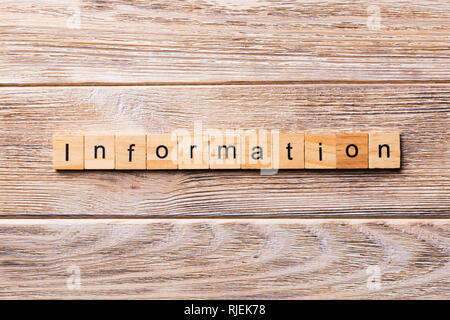 Informationen Wort auf Holz Block geschrieben. Informationen Text auf Holz- Tabelle für Ihr Design, Konzept. Stockfoto