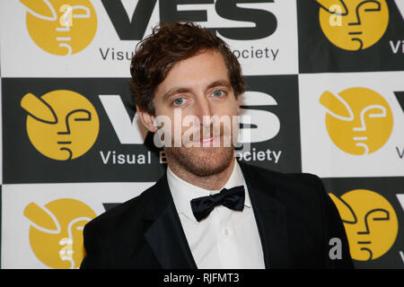 Beverly Hills, USA. 05 Feb, 2019. Schauspieler Thomas Middleditch stellt auf der 17. jährlichen VES Awards im Beverly Hilton Hotel am Dienstag, Februar 5, 2019 in Beverly Hills, Kalifornien. Foto von Danny Moloshok/Moloshok Fotografie, Inc./imageSPACE Credit: Imagespace/Alamy leben Nachrichten Stockfoto