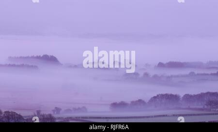 Ystrad Meurig, Ceredigion, Wales, Großbritannien, 06. Februar 2019 UK Wetter: Misty Morning suchen entlang der Ystwyth Tal von ystrad Meurig, Ceredigion, Wales. Credit: Ian Jones/Alamy leben Nachrichten Stockfoto