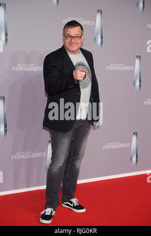 Düsseldorf, Deutschland. 31 Jan, 2019. ELTON, Moderator, Porträt, Porträt, Porträt, Schnitt einzelnen Bild, einzigen Motiv, Verleihung des Deutschen Fernsehpreis, Deutscher Fernsehpreis 2018 in Köln, am 31.01.2019. | Verwendung der weltweiten Kredit: dpa/Alamy leben Nachrichten Stockfoto