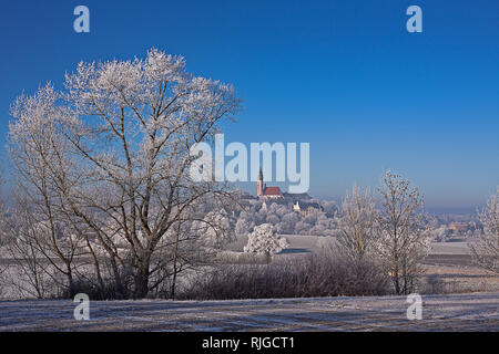 Landschaft Kloster Andechs in Bayern Deutschland im Winter Stockfoto