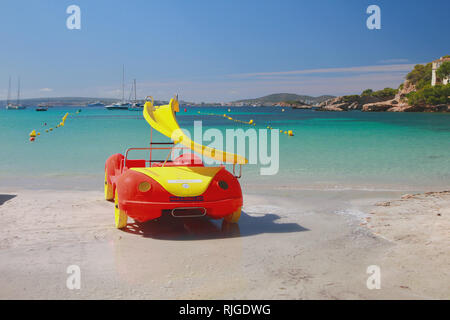 Palma de Mallorca, Spanien - 02.Oktober 2018: Strand Wasserrutschbahn Stockfoto