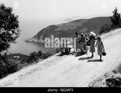 Italien, Toskana insel Elba, Menschen in Vespa, 1964 Stockfoto