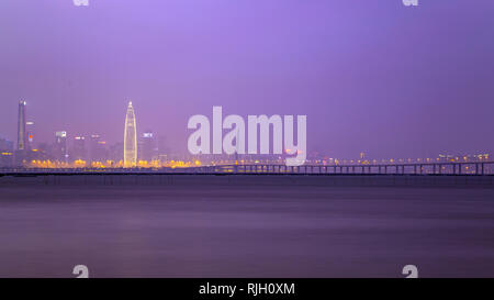 Die Shenzhen Bay, Port in China, das ist der erste Boundary Control Point mit der HK und China Einwanderung in der gleichen Terminal Gebäude. Stockfoto