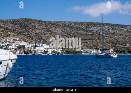 Amorgos, Griechenland - 31. Juli 2018: Ansicht von Katapola vilage, Amorgos, Kykladen, Ägäis, Griechenland Stockfoto