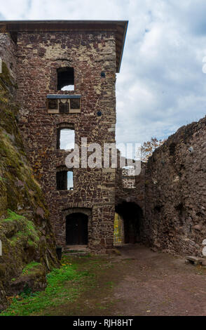 Burg Hohnstein Ruine in der deutschen Region Harz in der Nähe vom Dorf Neustadt Stockfoto