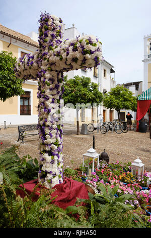 Die Kreuze des Mai, Los Cruces de Mayo, Cordoba, Andalusien, Spanien, Europa, Stockfoto
