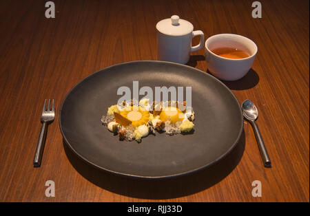 Gedünsteten Kürbis und Kokosmilch Dessert im Sawaan Restaurant in Bangkok, Thailand Stockfoto