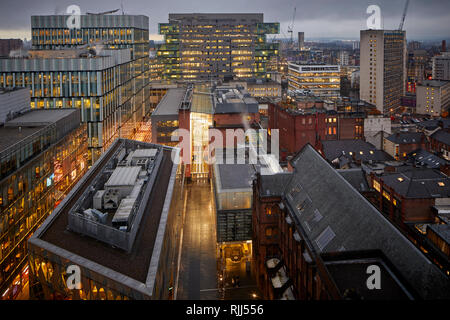 Blick von 125 Deansgate auf Spinningfileds 1 Avenue und Manchester Civil Justice Center Stockfoto