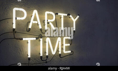 Party time Leuchtreklame auf Beton Wand Hintergrund 3D-Rendering Stockfoto