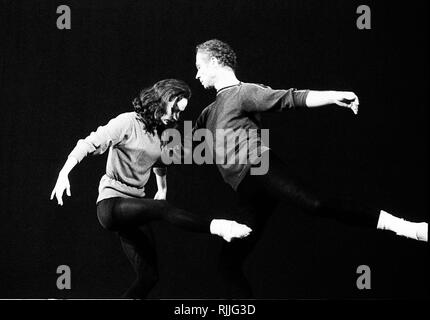 Variationen V-Merce Cunningham Dance Company, Théâtre des Champs Elysées, 1966 Stockfoto