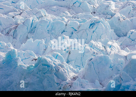 Smeerenburgbreen, kalbenden Gletscher in der Nähe von Reuschhalvøya in Albert ich Lande mündet in Bjørnfjorden, inneren Teil des Smeerenburgfjorden, Svalbard, Norwegen Stockfoto